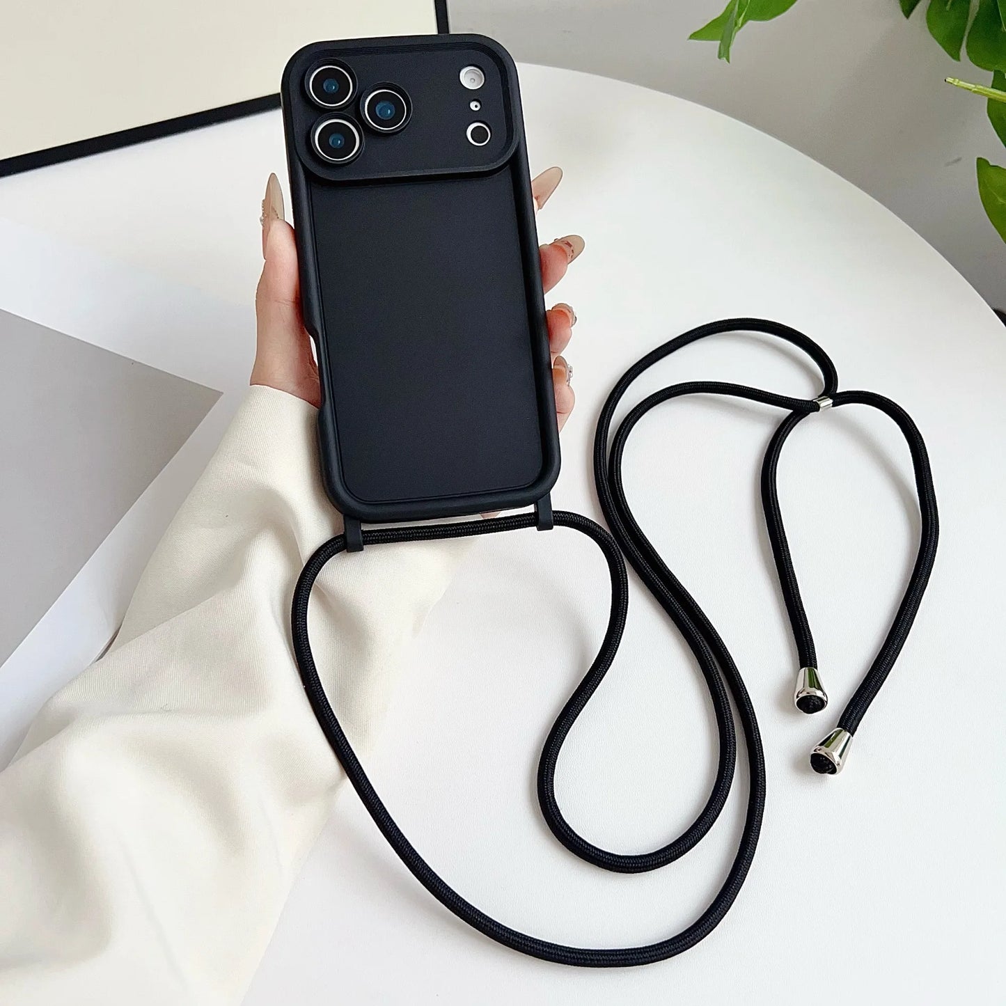 Coque Luxe iPhone 17 16 15 14 13 12 11 Pro Max avec Lanière & Protection Caméra